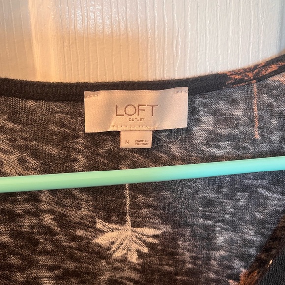 Loft Women’s Black Short Sleeve Shirt - Picture 2 of 6